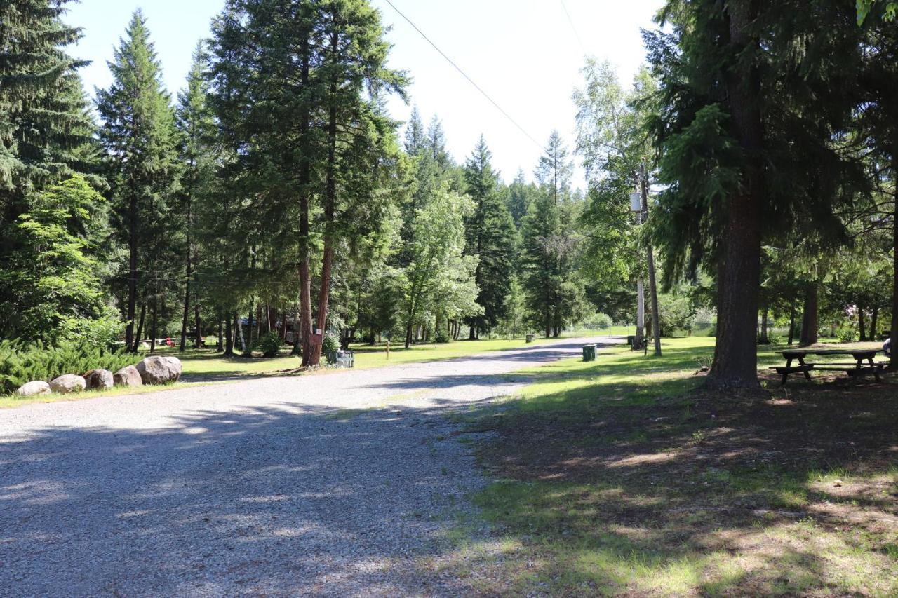 Clearwater Rv Park Hotel Exterior photo